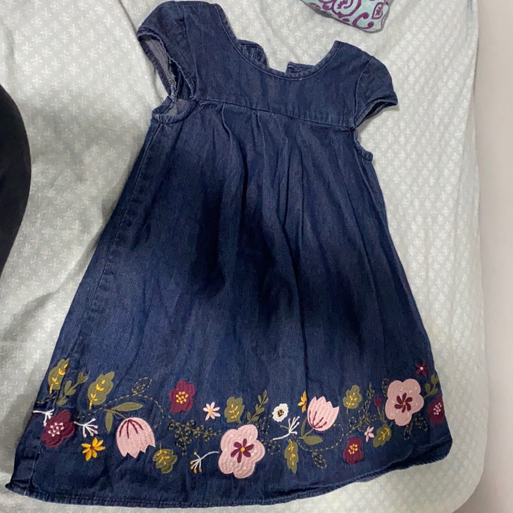 Used. Size 3 t dress